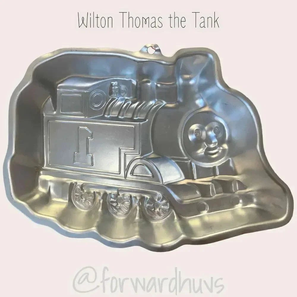 Wilton Cake Pan - Model 2105-1349 - Preowned